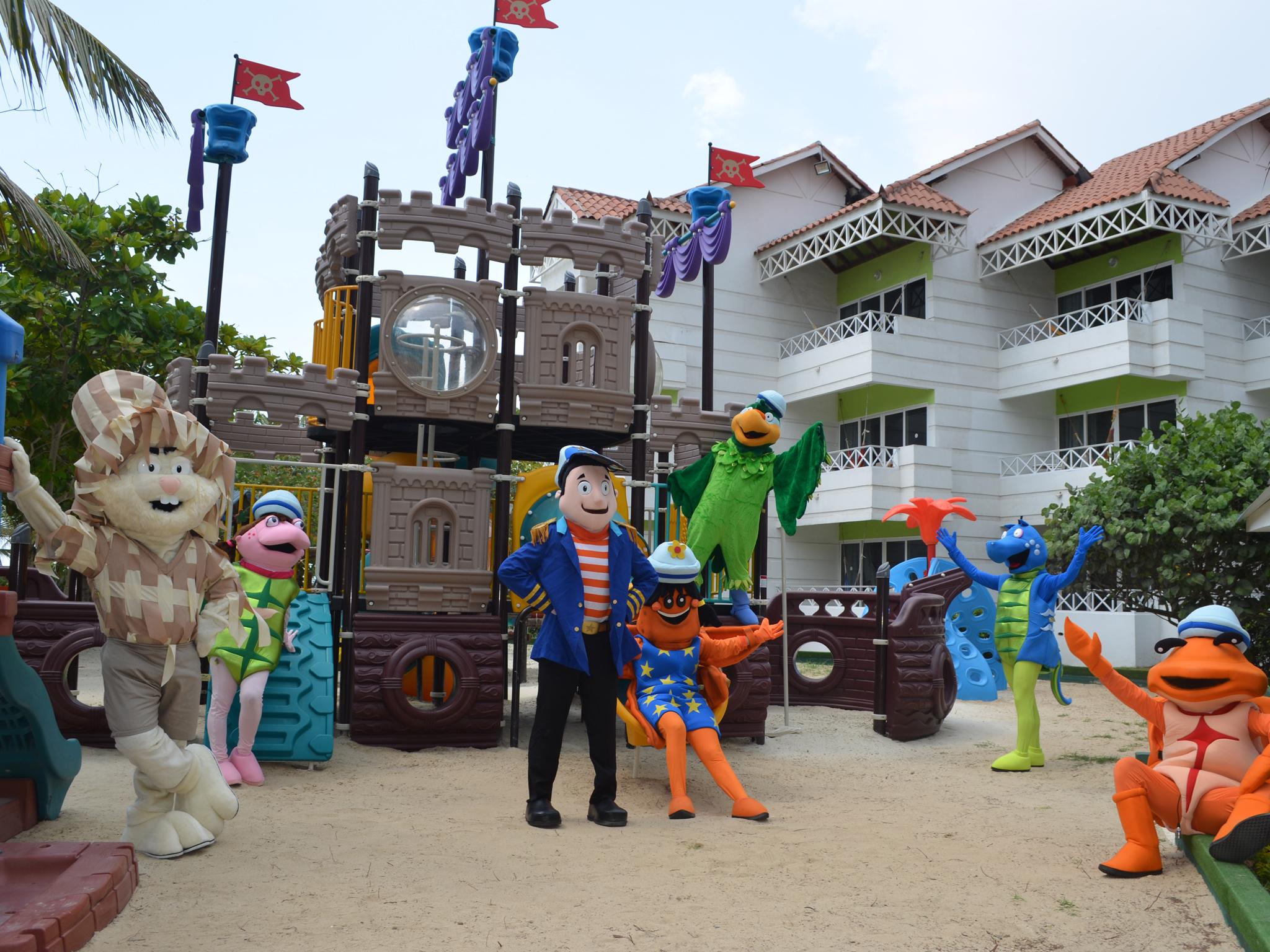 Hotel Las Americas Casa De Playa Cartagena Luaran gambar Characters from the series at Legoland Malaysia Resort
