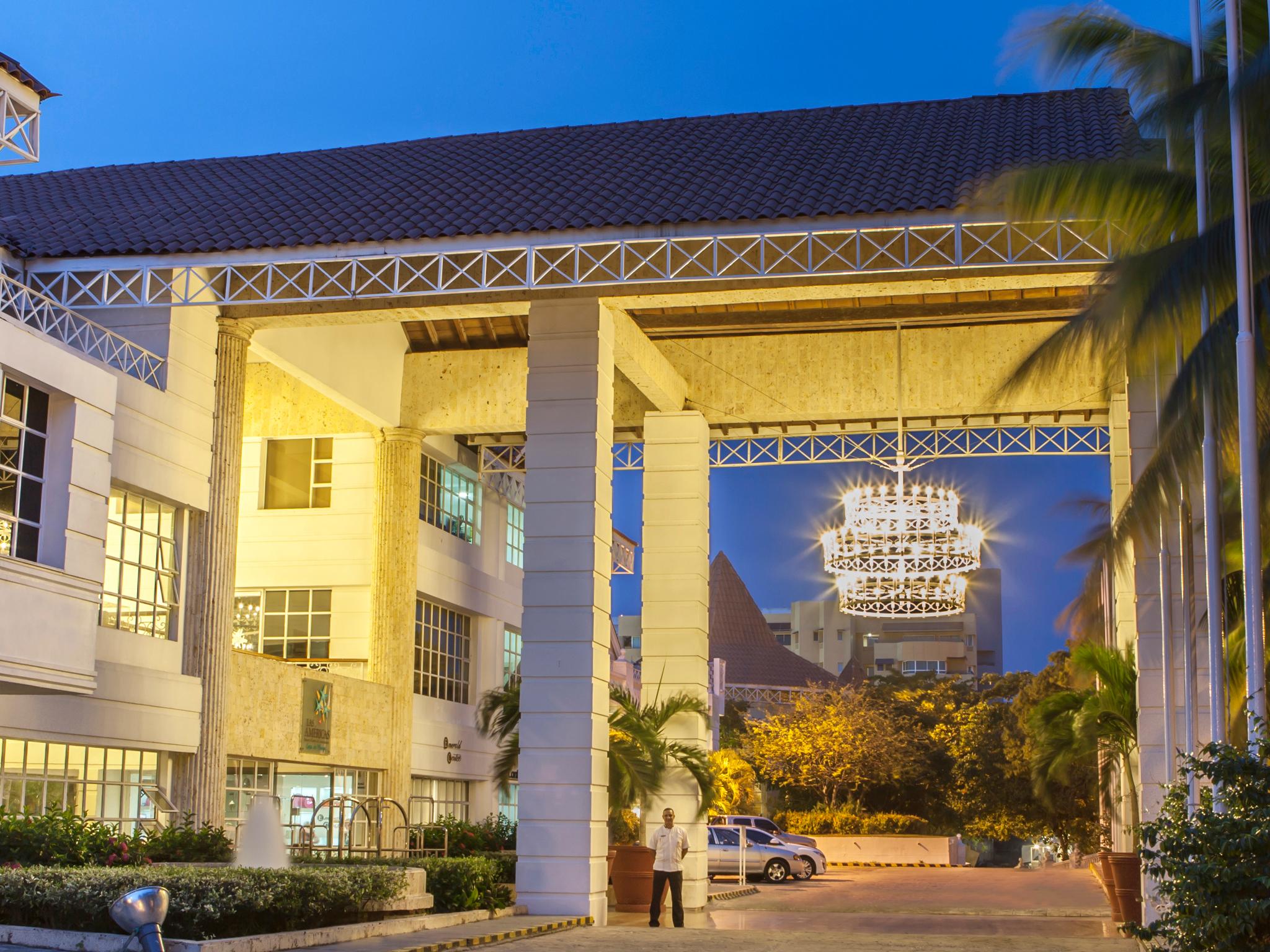 Hotel Las Americas Casa De Playa Cartagena Luaran gambar The University of Nottingham Malaysia Campus